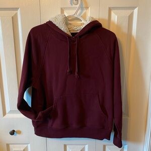 🌄 Old Navy Hoodie w/warm hood - hip height - very good condition